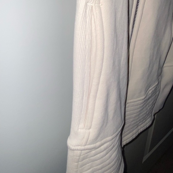 lululemon jacket - size: 10 NWOT - Picture 6 of 9